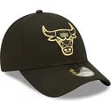 new-era-curved-brim-golden-logo-9forty-metallic-chicago-bulls-nba-black-adjustable-cap
