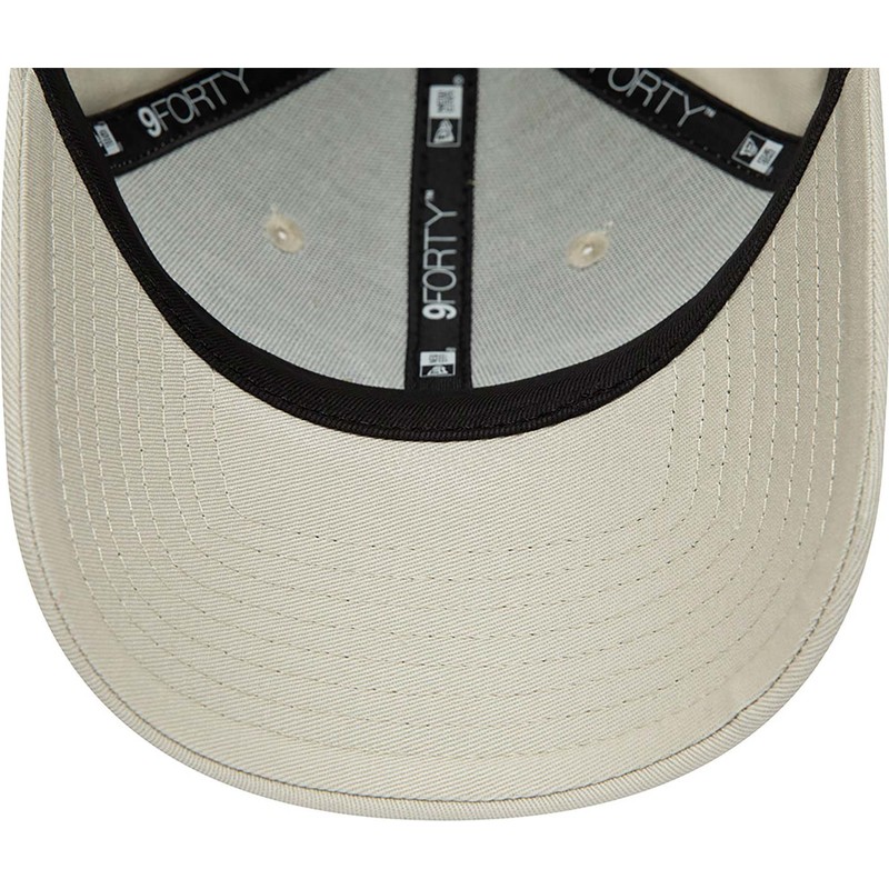 new-era-curved-brim-valentino-rossi-vr46-9forty-essential-motogp-beige-adjustable-cap