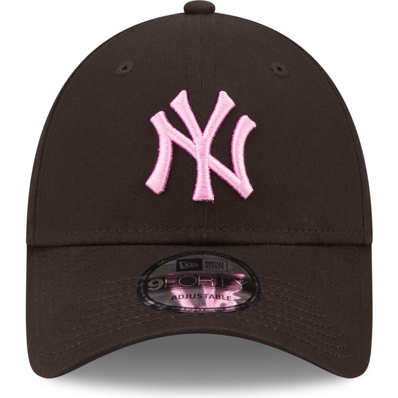 new-era-curved-brim-pink-logo-9forty-league-essential-new-york-yankees-mlb-black-adjustable-cap