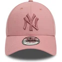 new-era-curved-brim-pink-logo-9forty-league-essential-new-york-yankees-mlb-pink-adjustable-cap