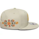 new-era-flat-brim-9fifty-floral-new-york-yankees-mlb-beige-snapback-cap