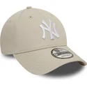 new-era-curved-brim-white-logo-9forty-league-essential-new-york-yankees-mlb-beige-adjustable-cap