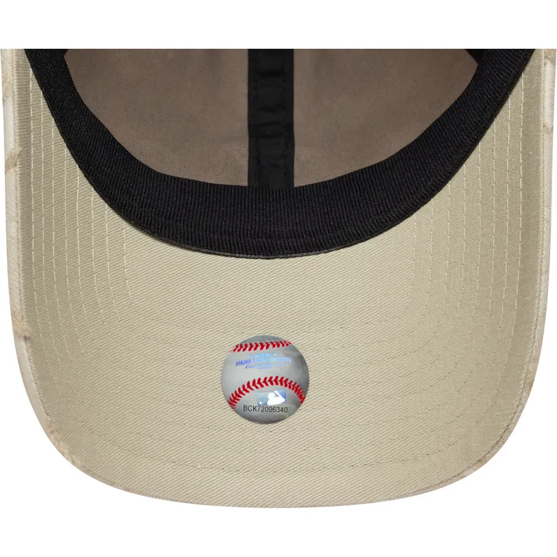 new-era-curved-brim-9twenty-img-floral-new-york-yankees-mlb-beige-adjustable-cap-with-beige-logo