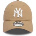 new-era-curved-brim-9twenty-league-essential-new-york-yankees-mlb-light-brown-adjustable-cap