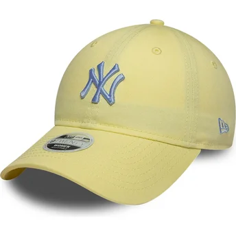 New Era Curved Brim Women 9TWENTY League Essential Midi New York Yankees MLB Yellow Adjustable Cap