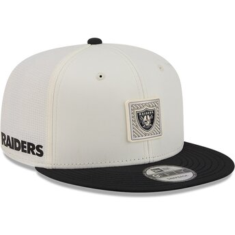 New Era Flat Brim 9FIFTY Training Pack 2026 Las Vegas Raiders NFL Beige and Black Snapback Cap