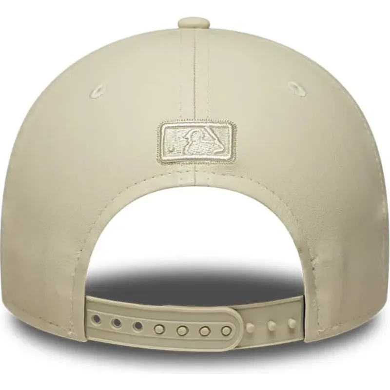 new-era-curved-brim-women-9forty-m-crown-pu-diamante-los-angeles-dodgers-mlb-beige-snapback-cap-with-beige-logo new-era-curved-brim-women-9forty-m-crown-pu-diamante-los-angeles-dodgers-mlb-beige-snapback-cap-with-beige-logo