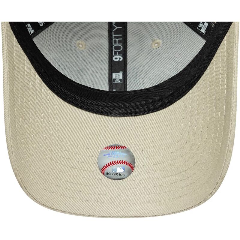new-era-curved-brim-9forty-food-icon-los-angeles-dodgers-mlb-beige-and-blue-adjustable-cap