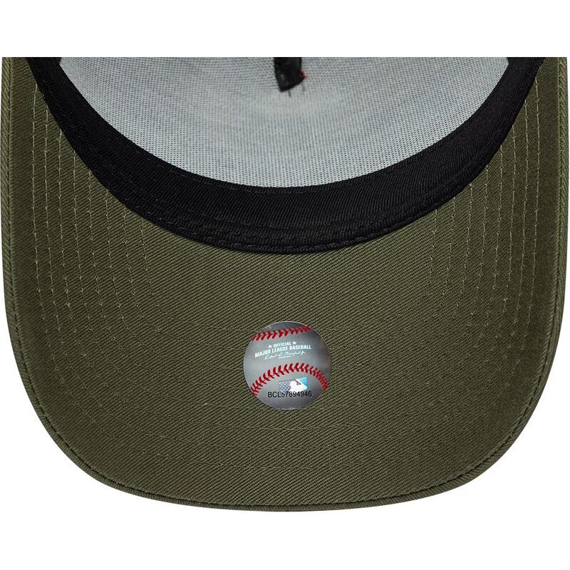 new-era-black-logo-a-frame-league-essential-new-york-yankees-mlb-green-and-black-trucker-hat new-era-black-logo-a-frame-league-essential-new-york-yankees-mlb-green-and-black-trucker-hat