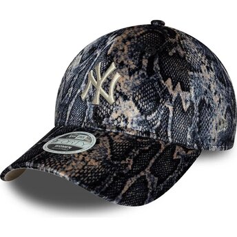 New Era Curved Brim Women 9FORTY Snake Print New York Yankees MLB Multicolor Adjustable Cap