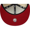 new-era-flat-brim-red-logo-59fifty-league-essential-new-york-yankees-mlb-beige-and-red-fitted-cap