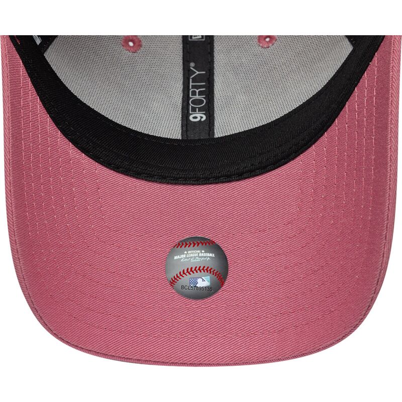 new-era-curved-brim-women-pink-logo-9forty-league-essential-cas-new-york-yankees-mlb-pink-adjustable-cap new-era-curved-brim-women-pink-logo-9forty-league-essential-cas-new-york-yankees-mlb-pink-adjustable-cap