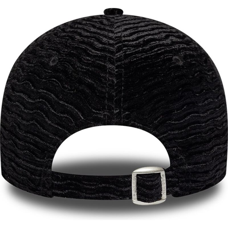 new-era-curved-brim-women-black-logo-9forty-velour-new-york-yankees-mlb-black-adjustable-cap