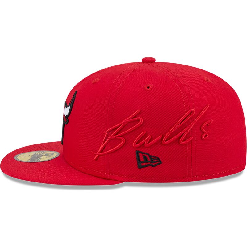 new-era-flat-brim-59fifty-side-script-chicago-bulls-nba-red-fitted-cap new-era-flat-brim-59fifty-side-script-chicago-bulls-nba-red-fitted-cap