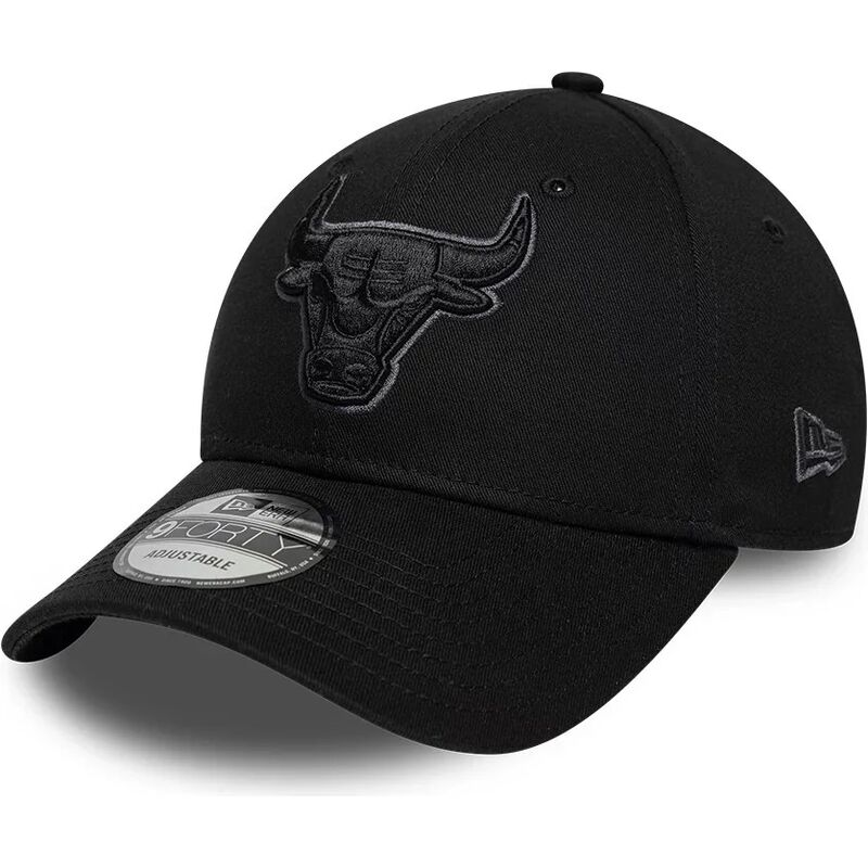 new-era-curved-brim-black-and-grey-logo-9forty-team-outline-chicago-bulls-nba-black-adjustable-cap