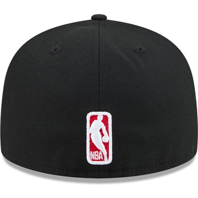 new-era-flat-brim-59fifty-rhinestone-badge-chicago-bulls-nba-black-fitted-cap